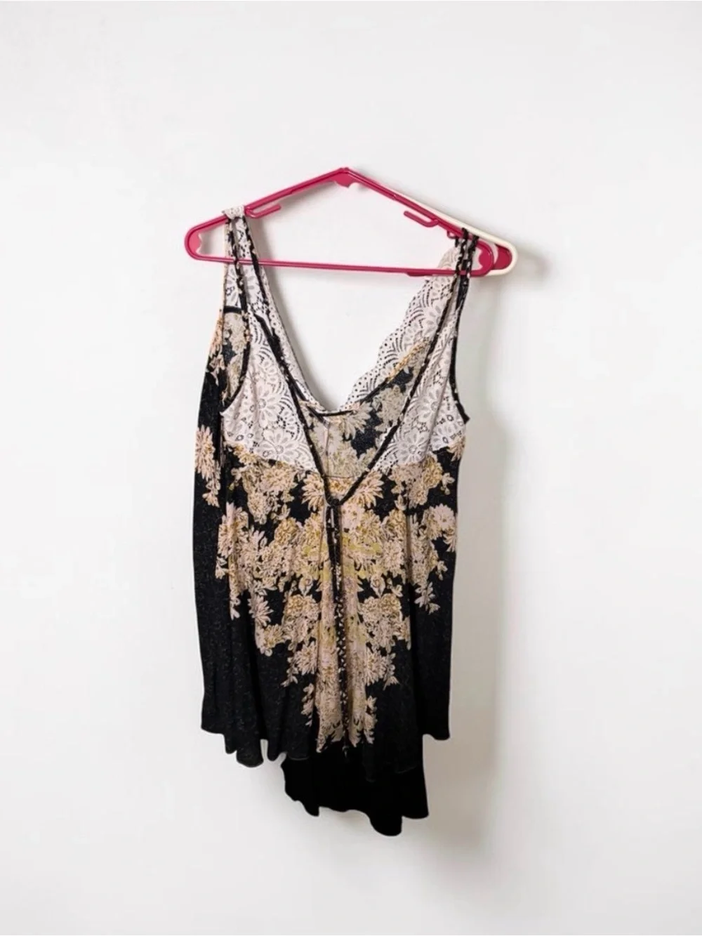 Intimately Free People Boho-Romantic Floral Lace Cami Size Medium